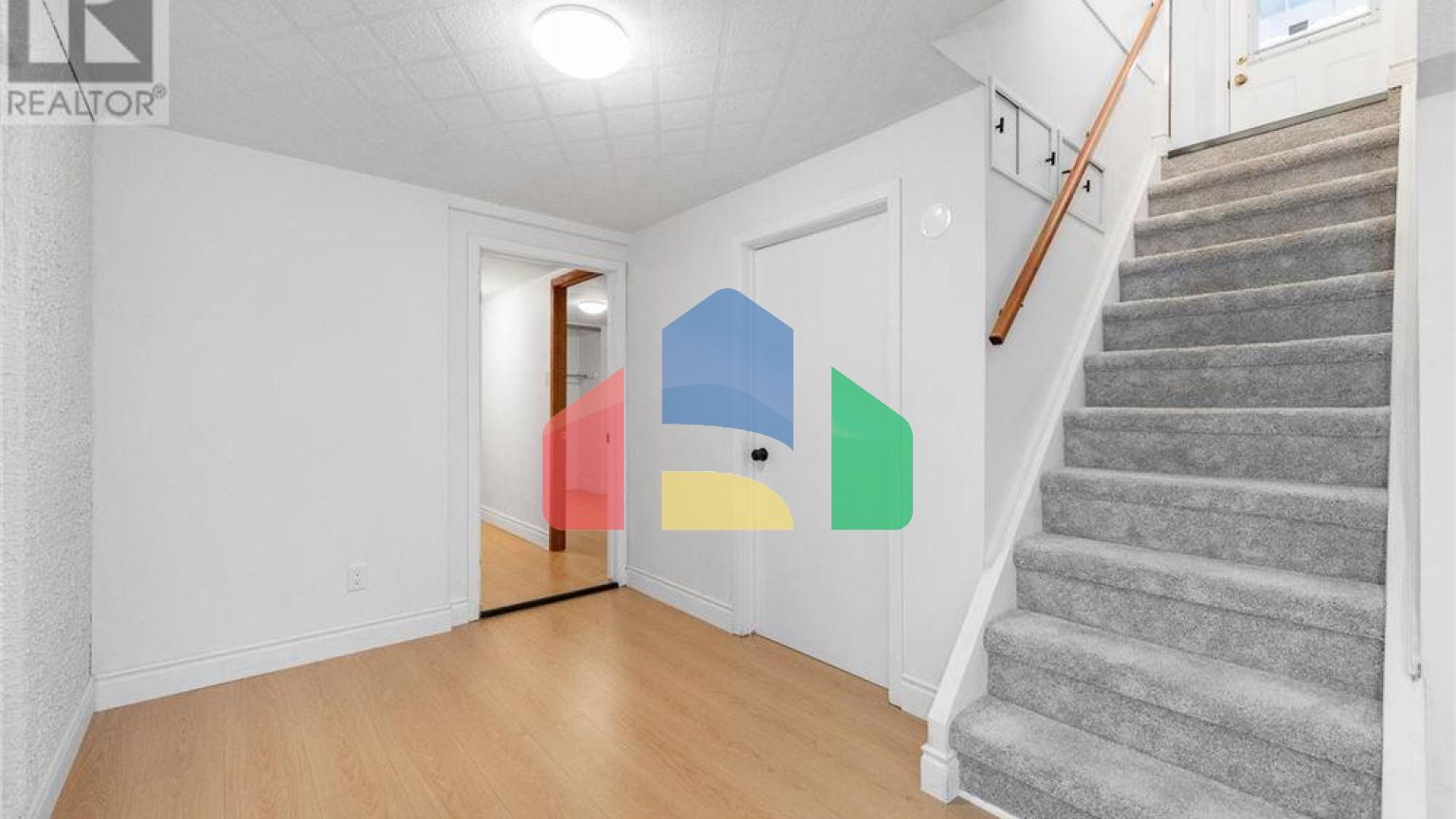 Residential - Single Family Home - Ottawa, Canada - Canada