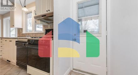 Residential - Single Family Home - Ottawa, Canada - Canada