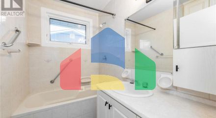 Residential - Single Family Home - Ottawa, Canada - Canada