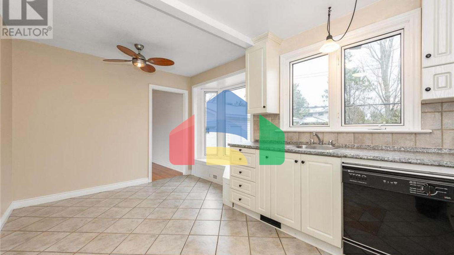 Residential - Single Family Home - Ottawa, Canada - Canada