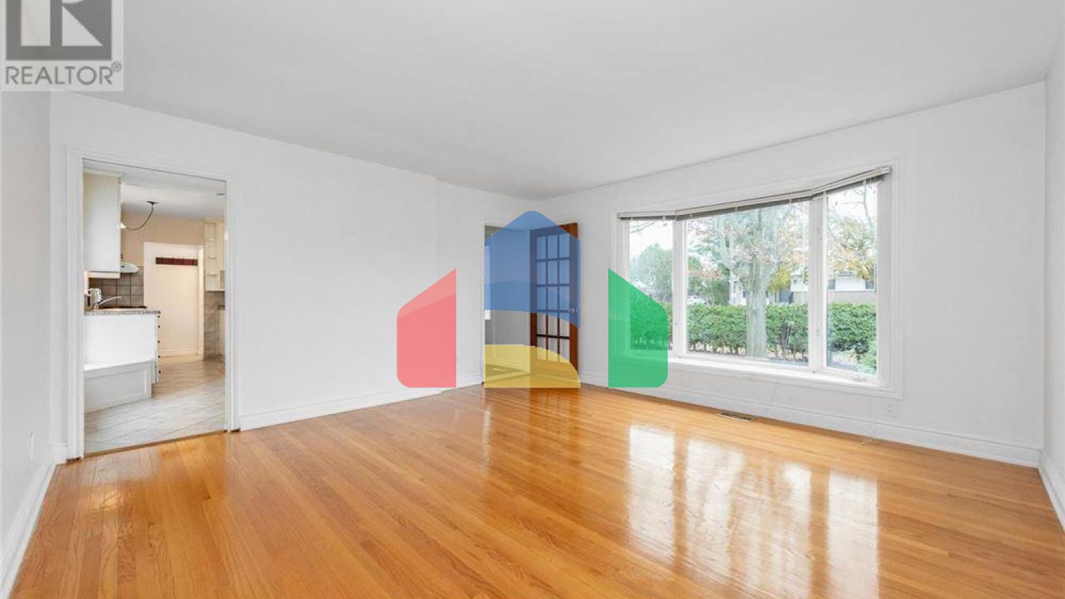 Residential - Single Family Home - Ottawa, Canada - Canada