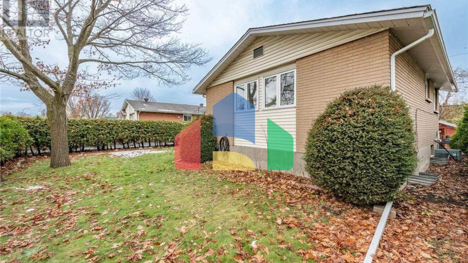 Residential - Single Family Home - Ottawa, Canada - Canada