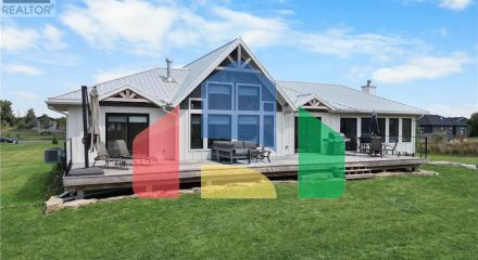 Residential - Single Family Home - Ottawa, Canada - Canada