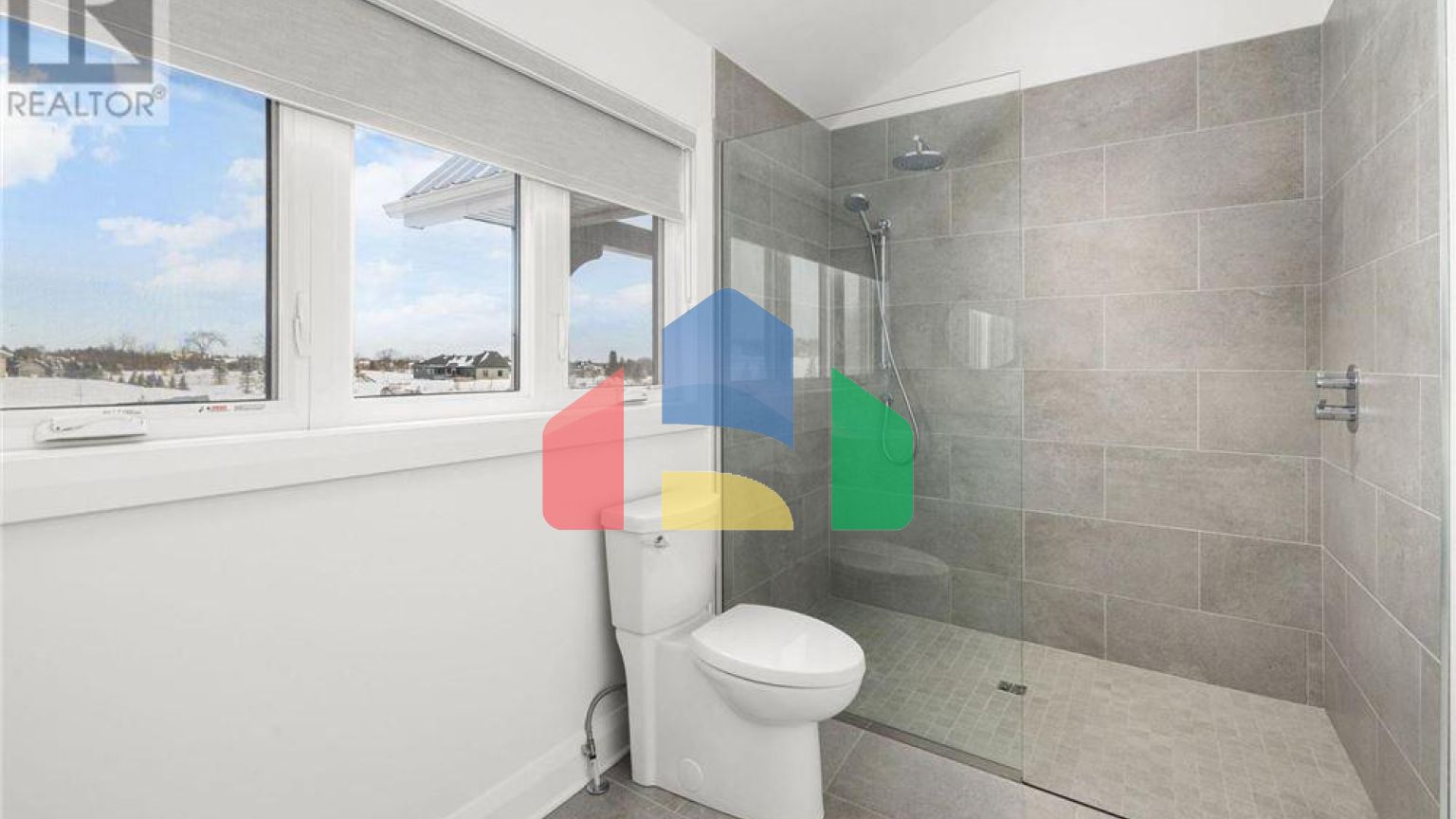 Residential - Single Family Home - Ottawa, Canada - Canada