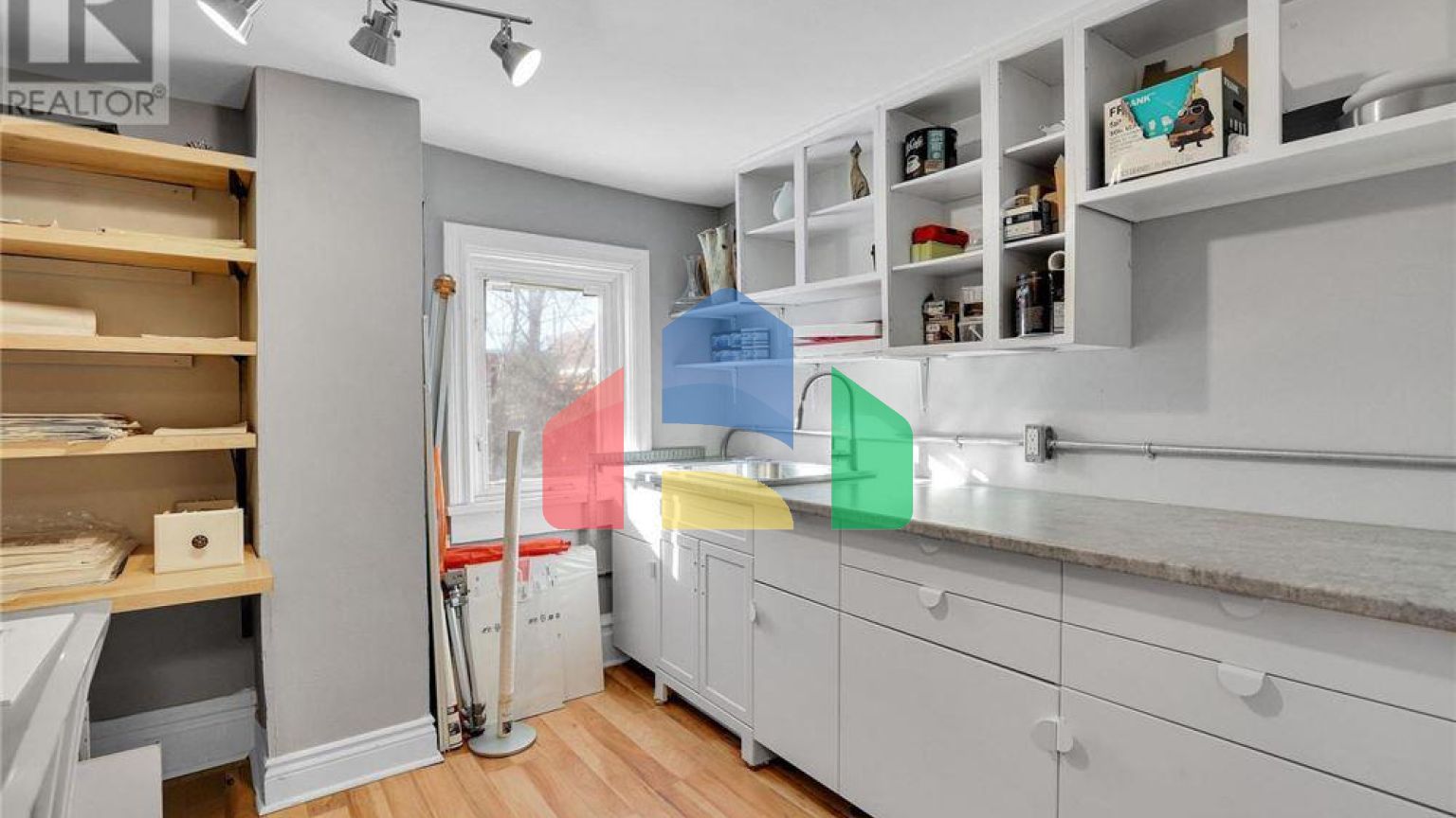 Commercial - Commercial/Retail - Ottawa, Canada - Canada