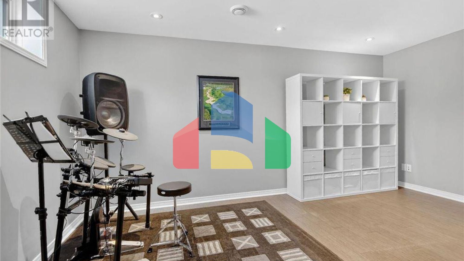 Residential - Single Family Home - Ottawa, Canada - Canada