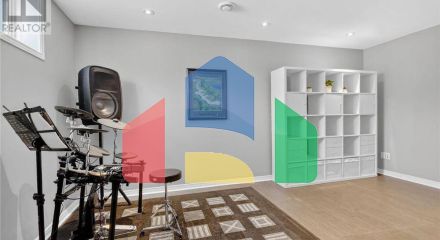 Residential - Single Family Home - Ottawa, Canada - Canada