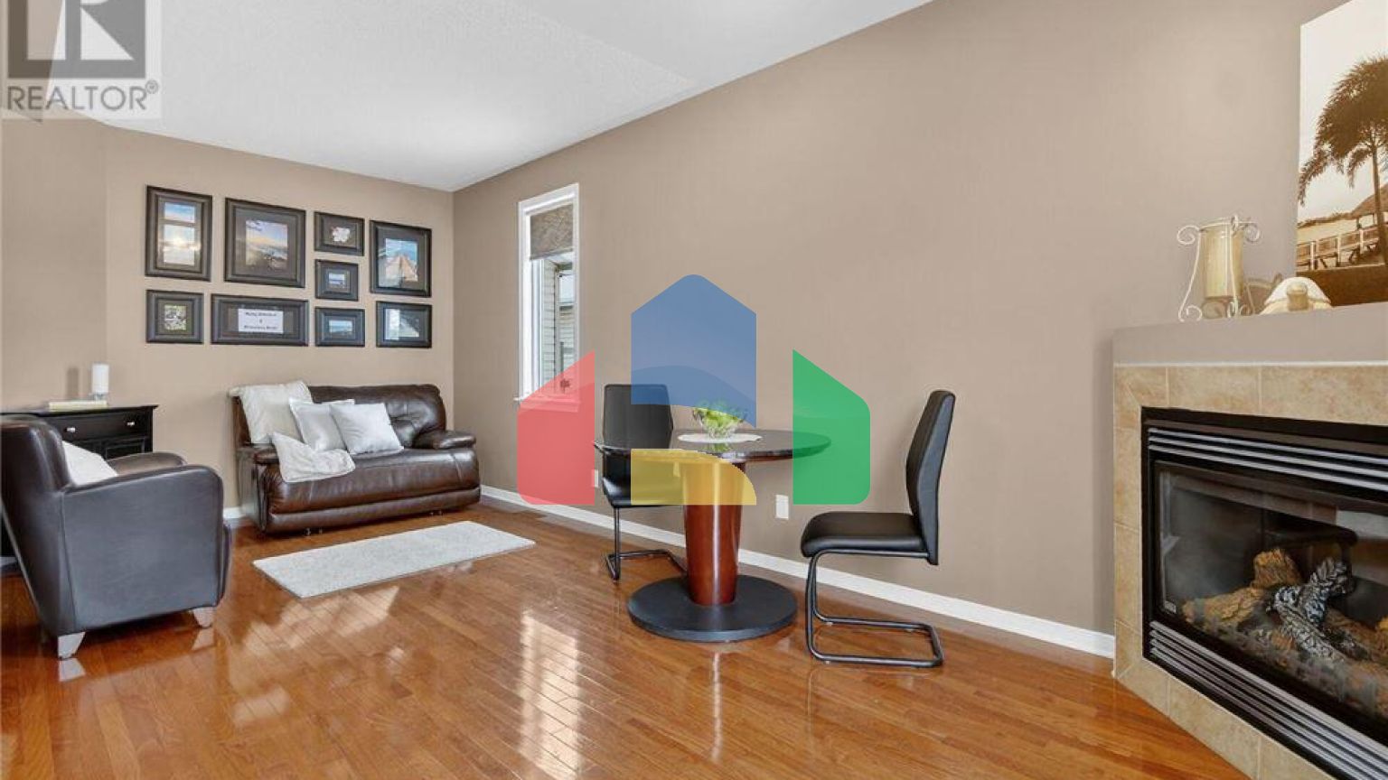 Residential - Single Family Home - Ottawa, Canada - Canada