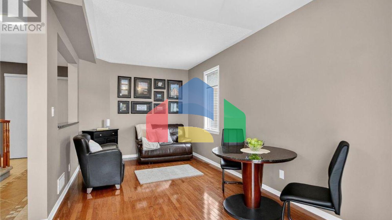 Residential - Single Family Home - Ottawa, Canada - Canada