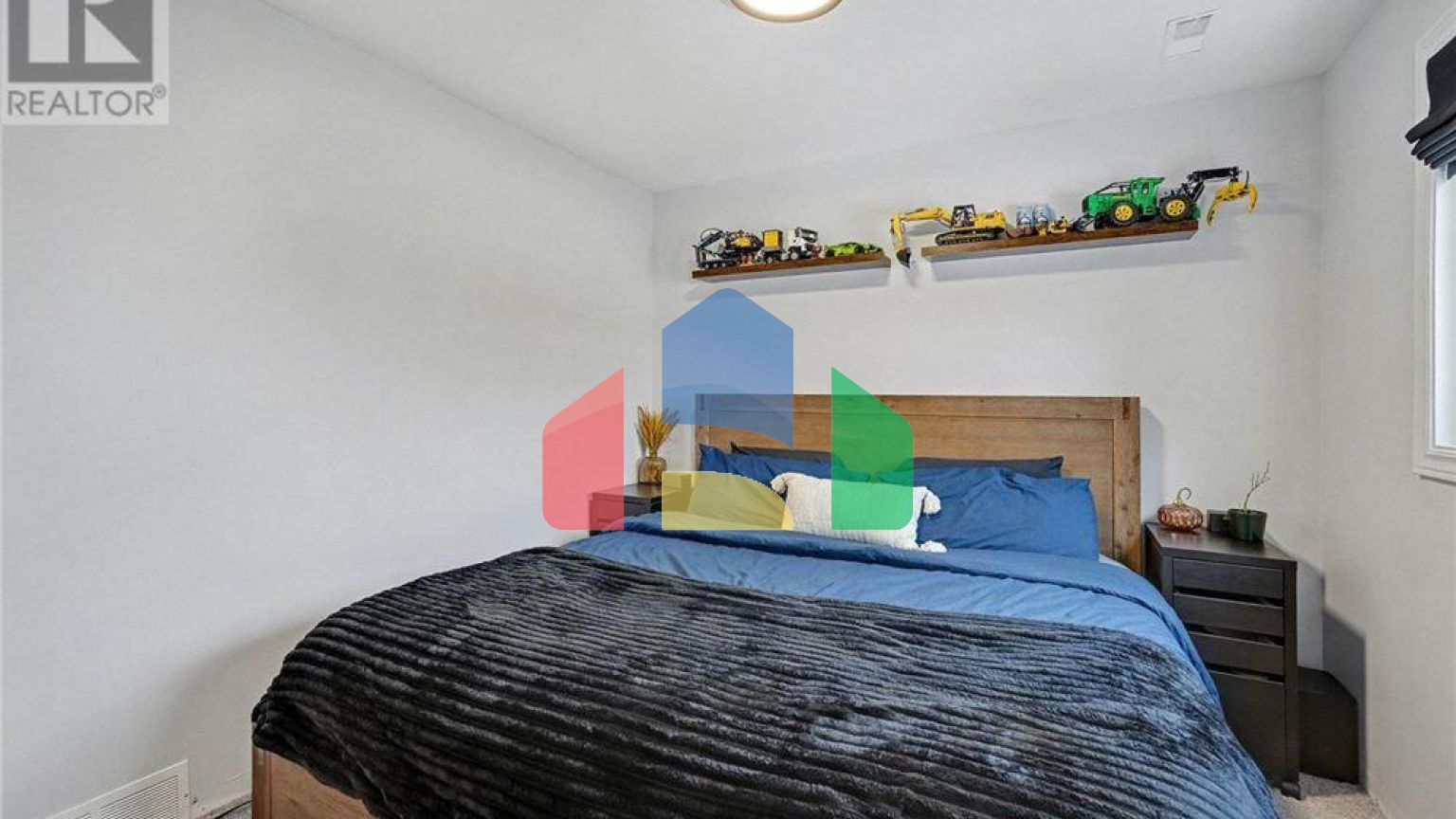 Residential - Single Family Home - Ottawa, Canada - Canada