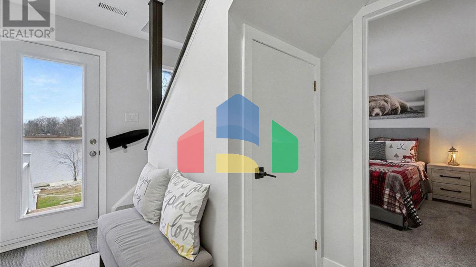 Residential - Single Family Home - Ottawa, Canada - Canada