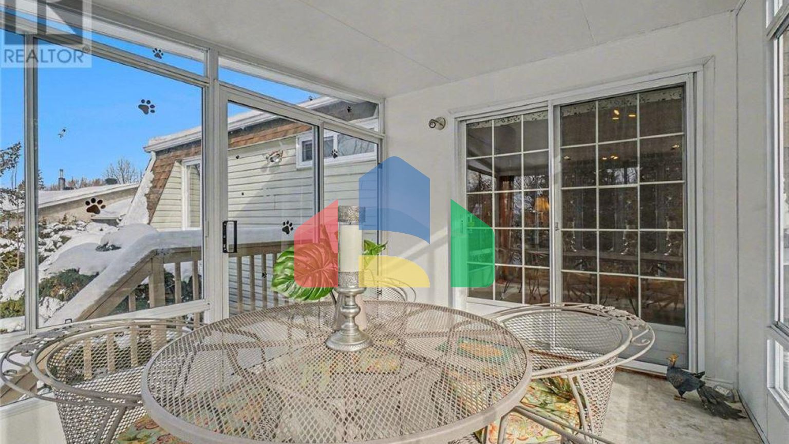 Residential - Single Family Home - Ottawa, Canada - Canada