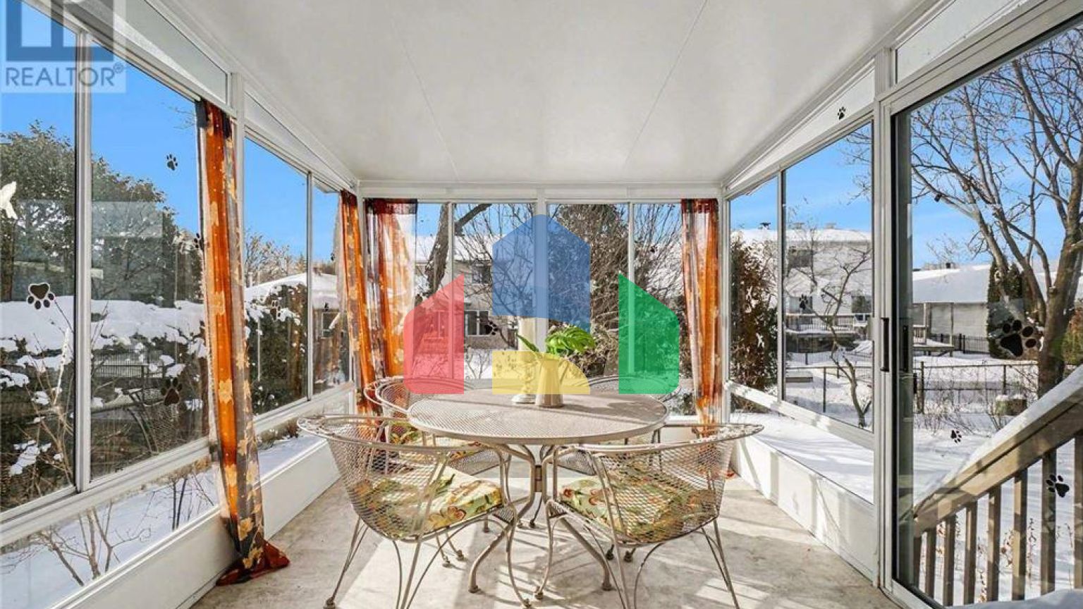 Residential - Single Family Home - Ottawa, Canada - Canada