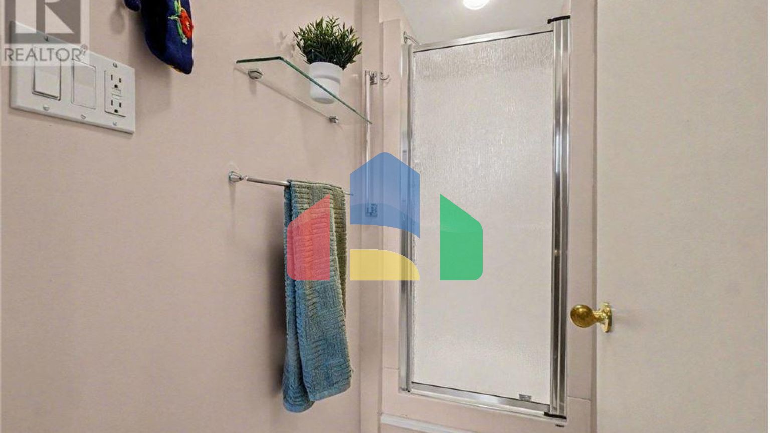 Residential - Single Family Home - Ottawa, Canada - Canada