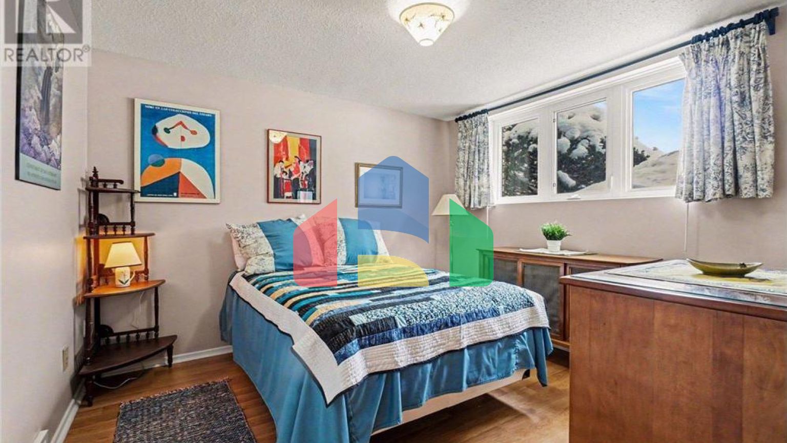 Residential - Single Family Home - Ottawa, Canada - Canada