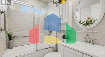 Residential - Single Family Home - Ottawa, Canada - Canada