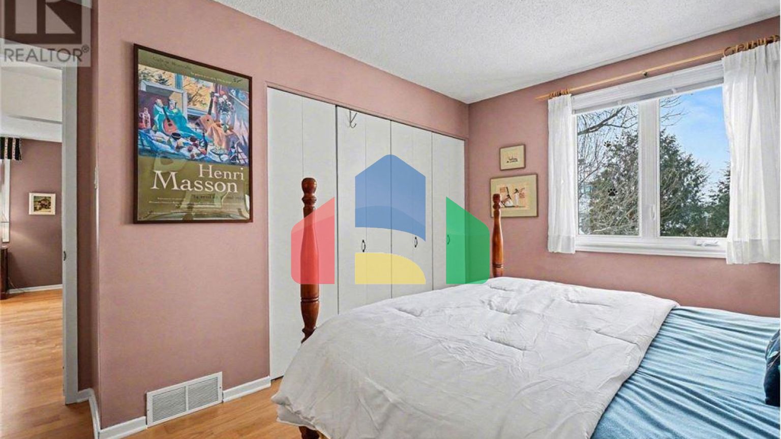 Residential - Single Family Home - Ottawa, Canada - Canada