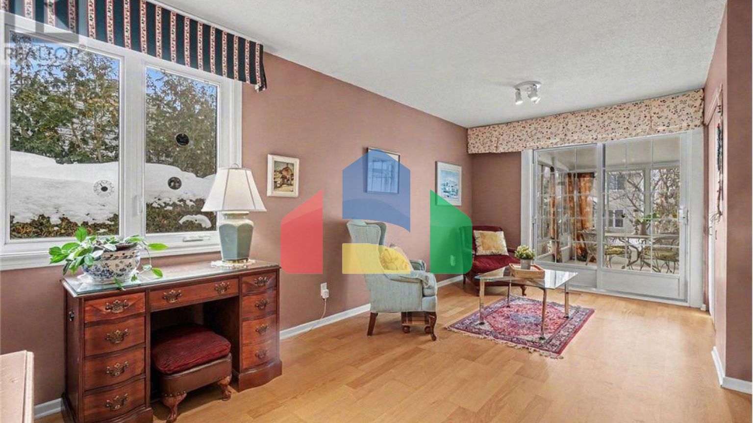 Residential - Single Family Home - Ottawa, Canada - Canada