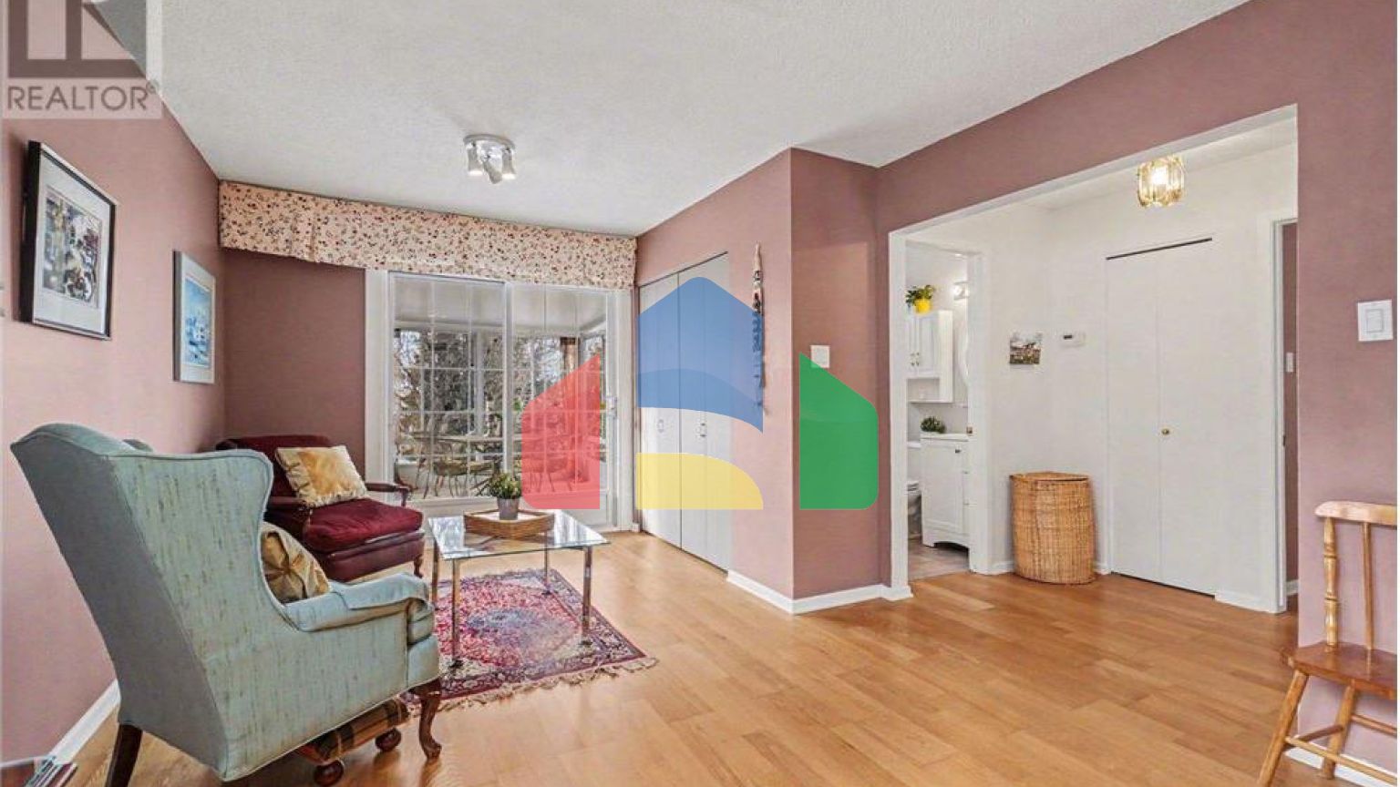 Residential - Single Family Home - Ottawa, Canada - Canada