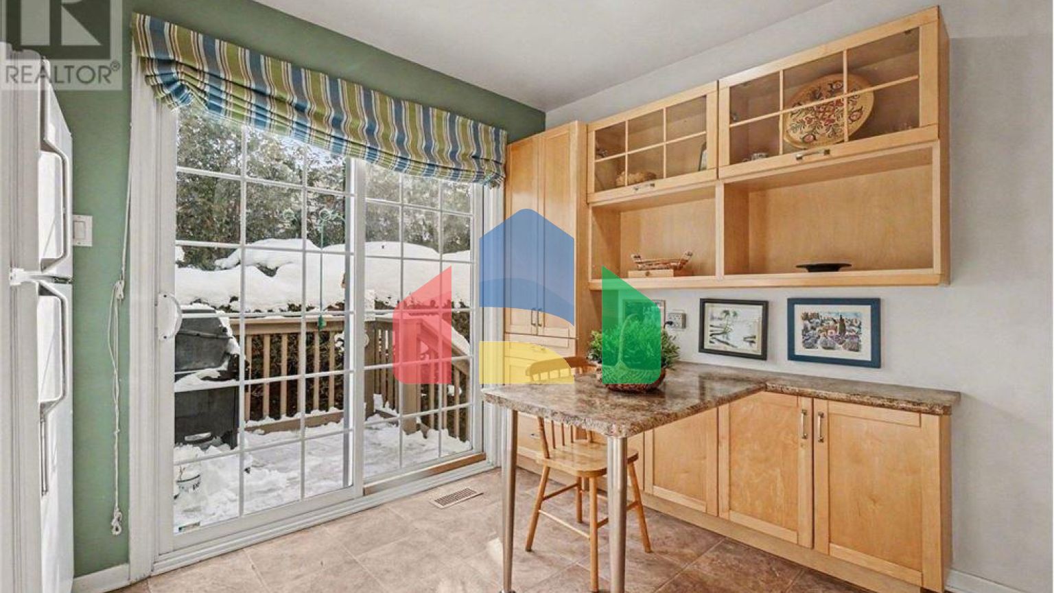 Residential - Single Family Home - Ottawa, Canada - Canada