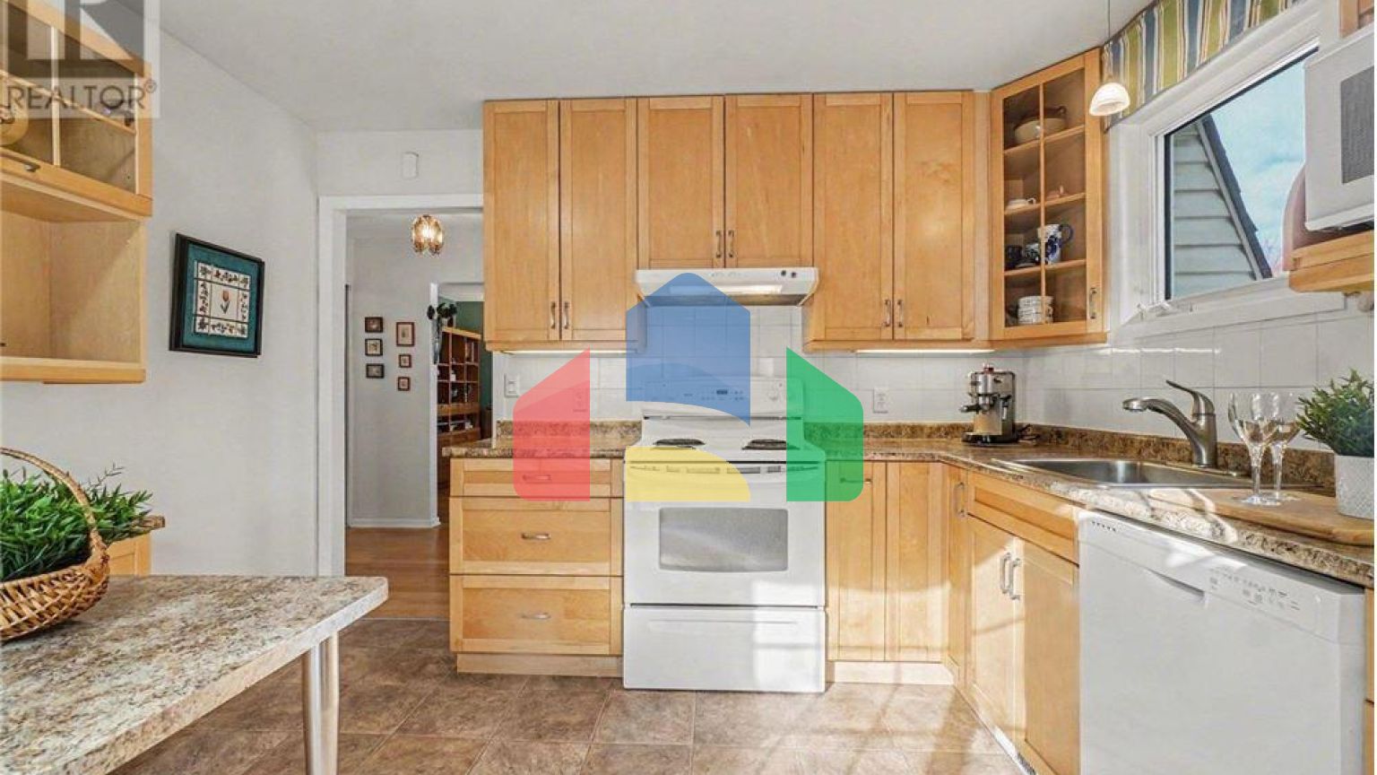 Residential - Single Family Home - Ottawa, Canada - Canada