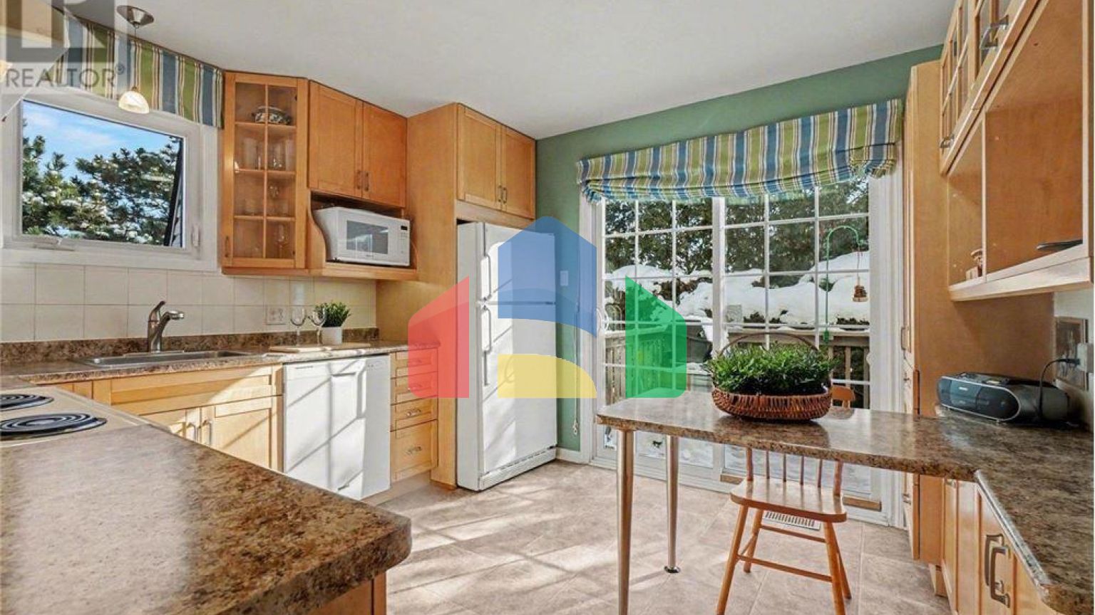 Residential - Single Family Home - Ottawa, Canada - Canada