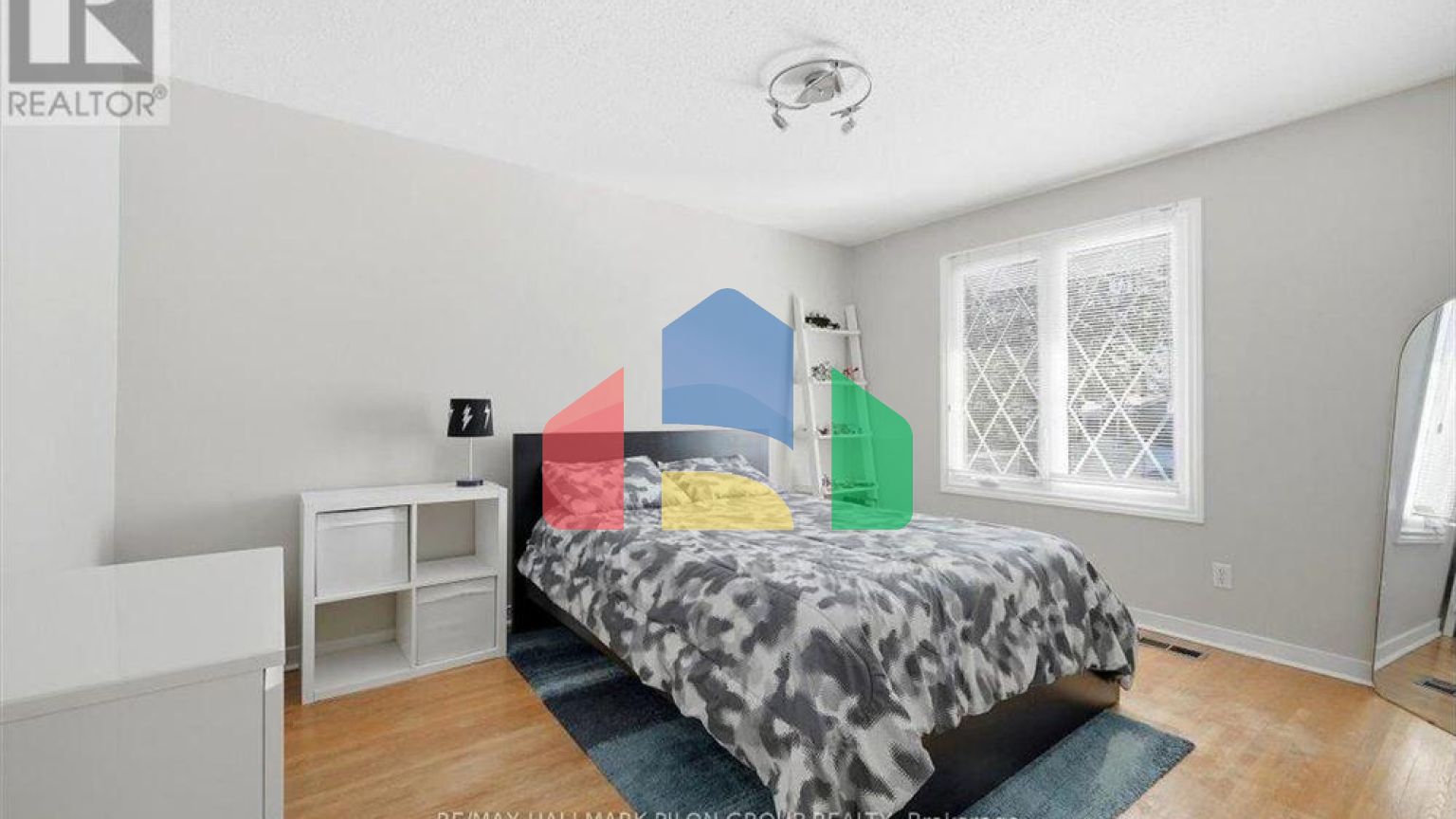 Residential - Single Family Home - Ottawa, Canada - Canada