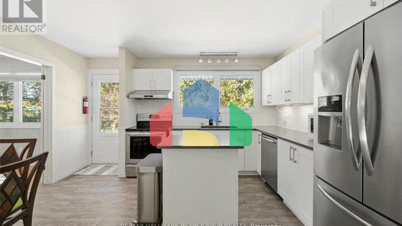 Residential - Single Family Home - Ottawa, Canada - Canada