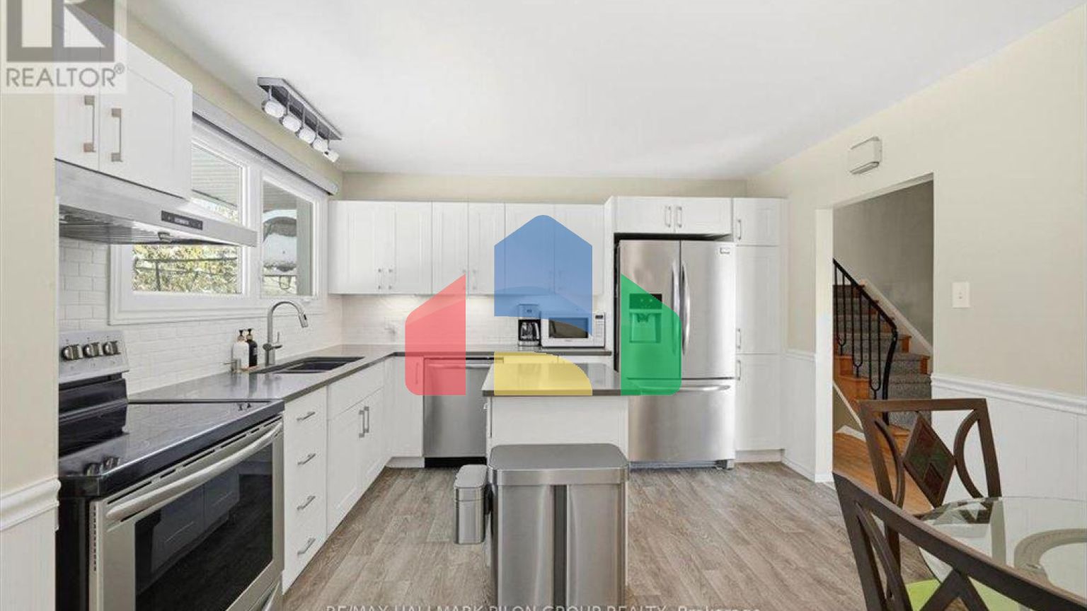 Residential - Single Family Home - Ottawa, Canada - Canada