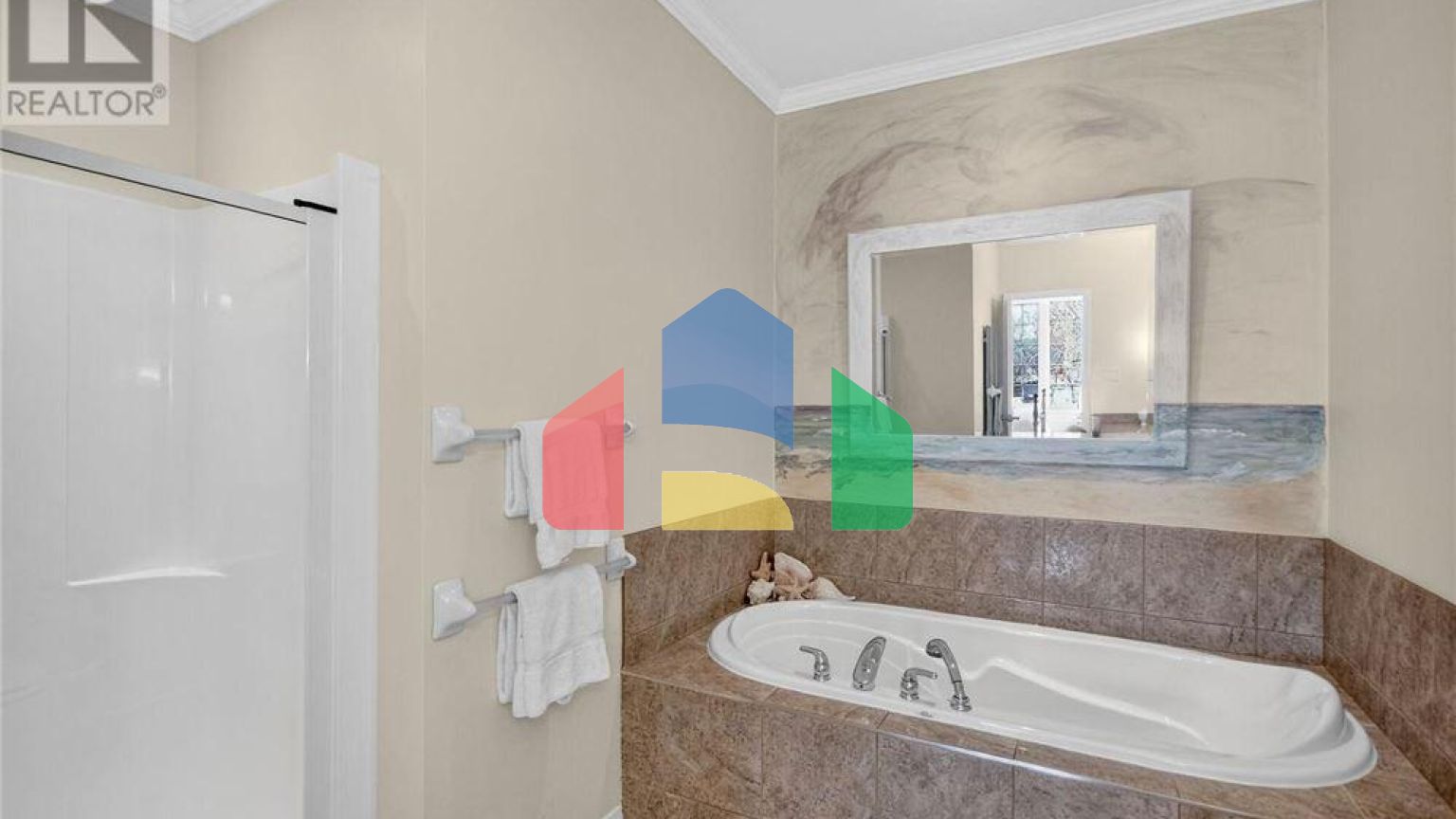 Residential - Single Family Home - Ottawa, Canada - Canada