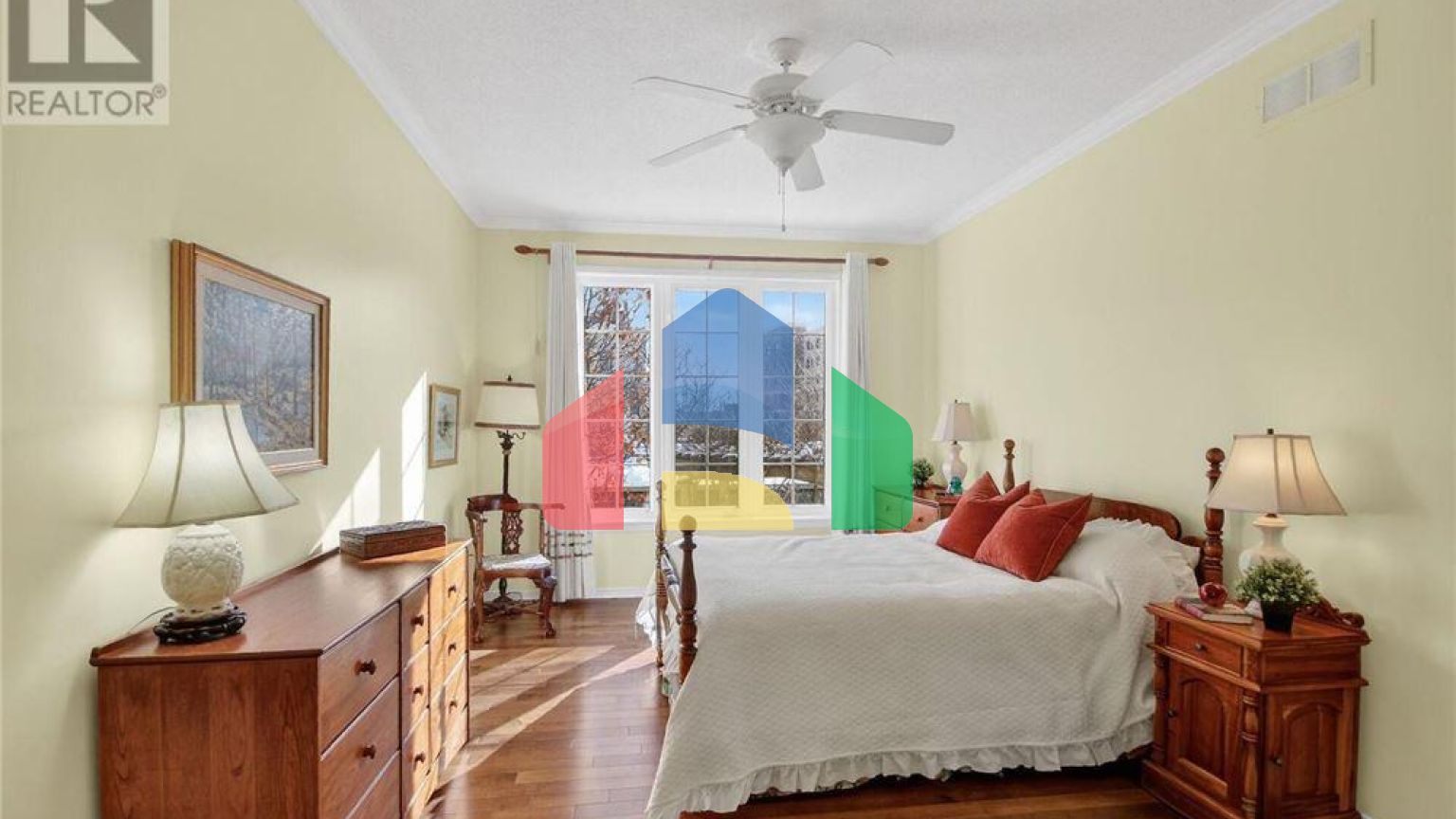 Residential - Single Family Home - Ottawa, Canada - Canada