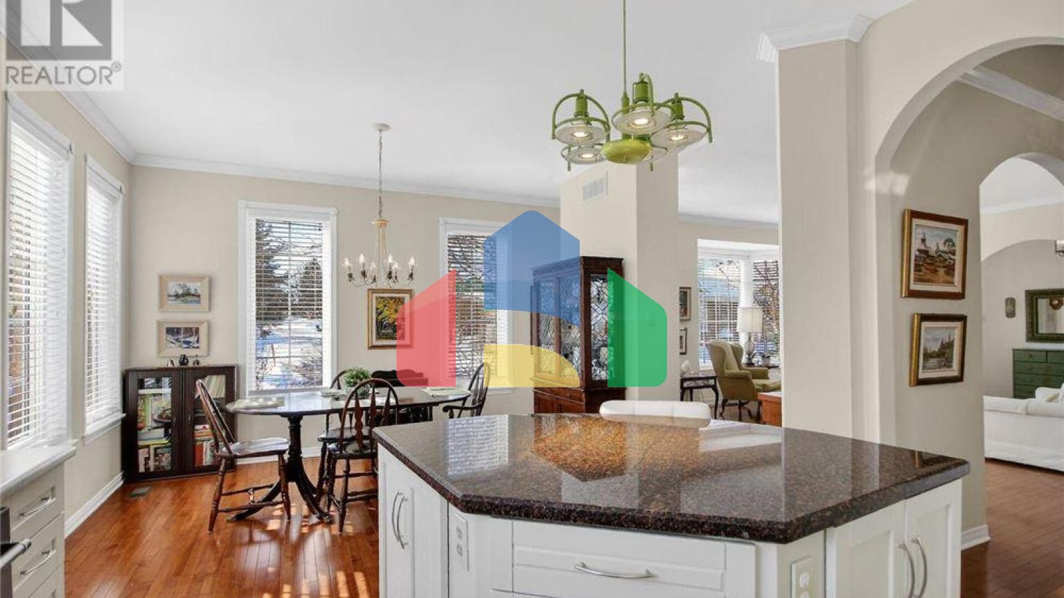 Residential - Single Family Home - Ottawa, Canada - Canada