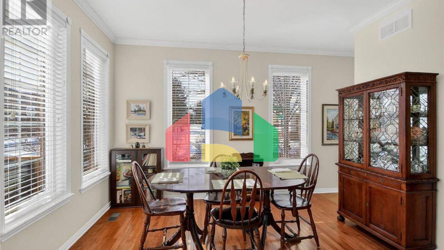 Residential - Single Family Home - Ottawa, Canada - Canada