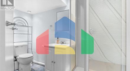 Residential - Single Family Home - Ottawa, Canada - Canada