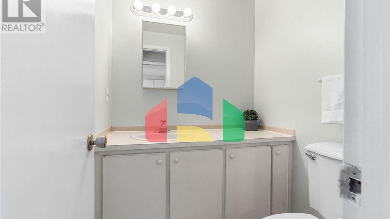 Residential - Single Family Home - Ottawa, Canada - Canada