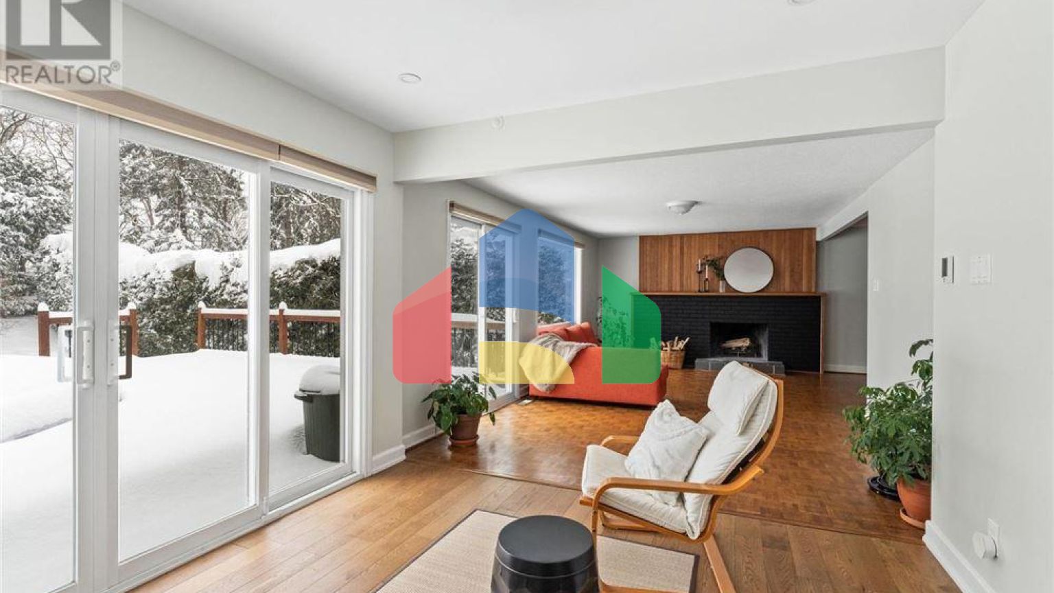 Residential - Single Family Home - Ottawa, Canada - Canada