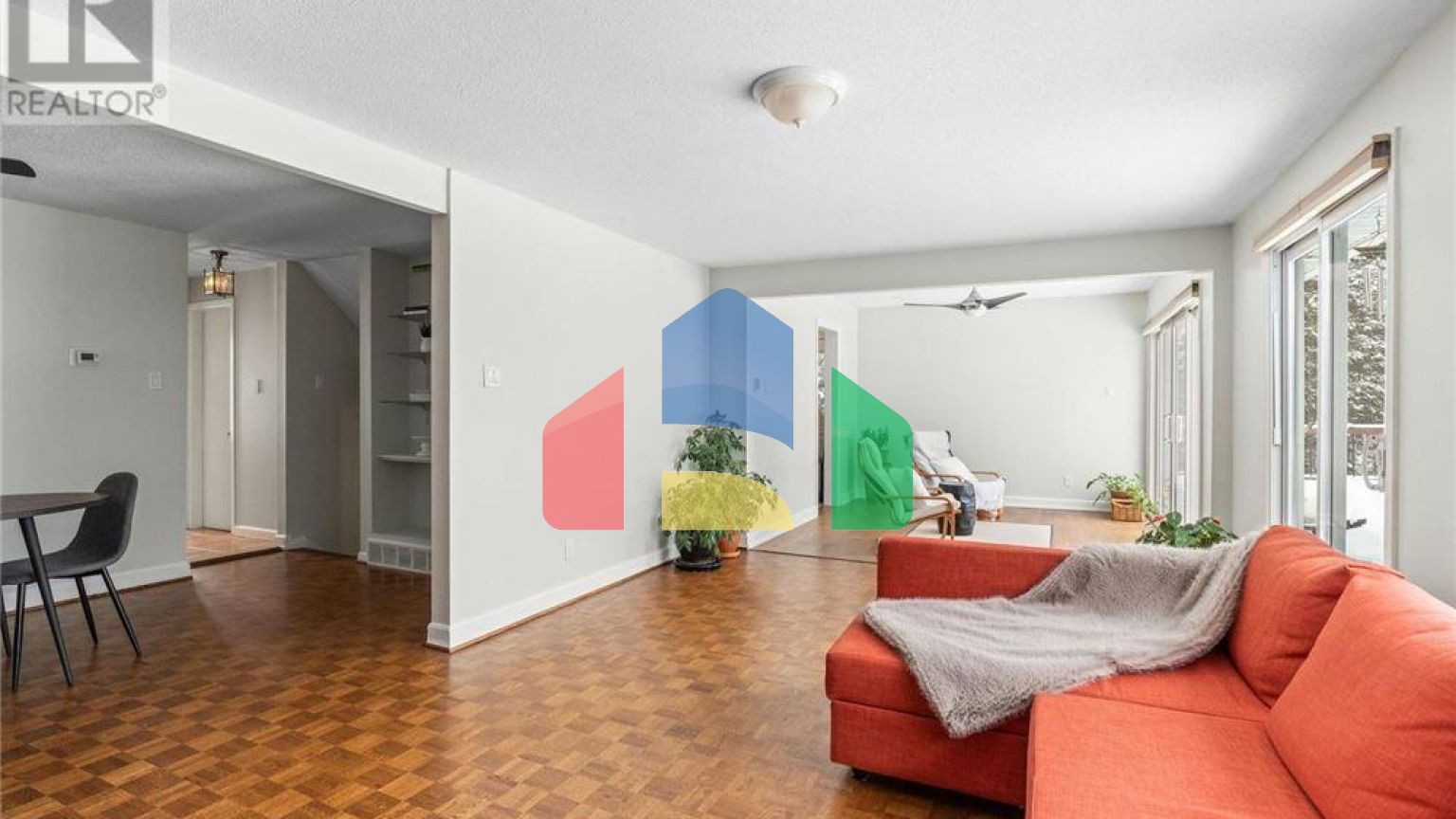 Residential - Single Family Home - Ottawa, Canada - Canada