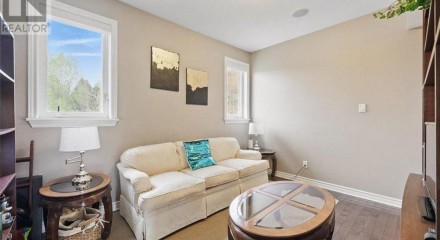Residential - Single Family Home - Ottawa, Canada - Canada