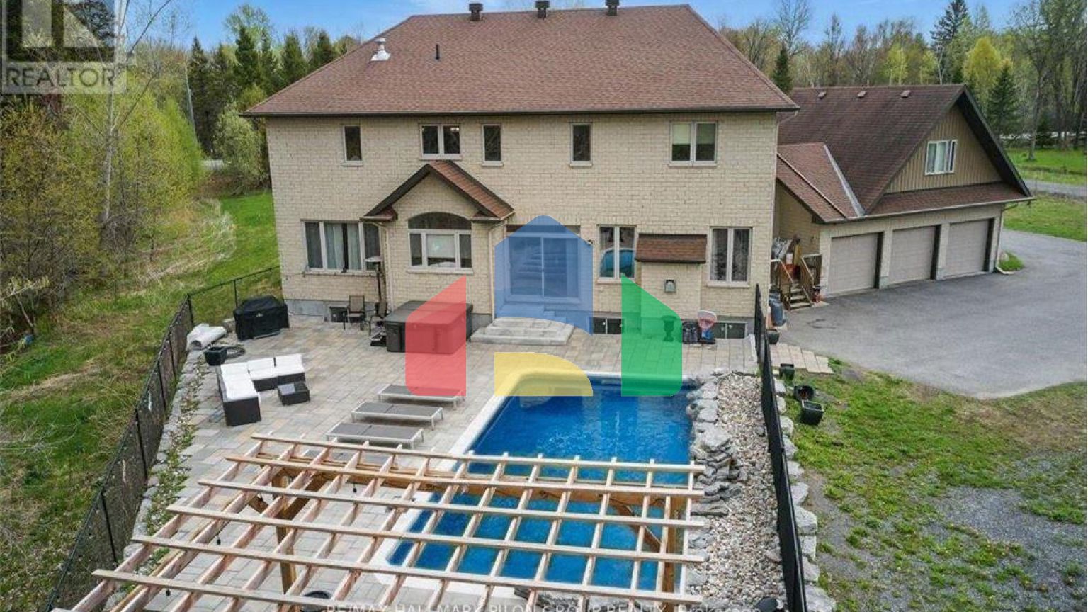 Residential - Single Family Home - Ottawa, Canada - Canada