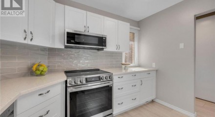 Residential - Single Family Home - Ottawa, Canada - Canada