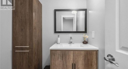 Residential - Single Family Home - Ottawa, Canada - Canada