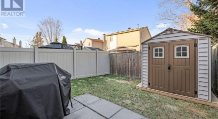 Residential - Single Family Home - Ottawa, Canada - Canada