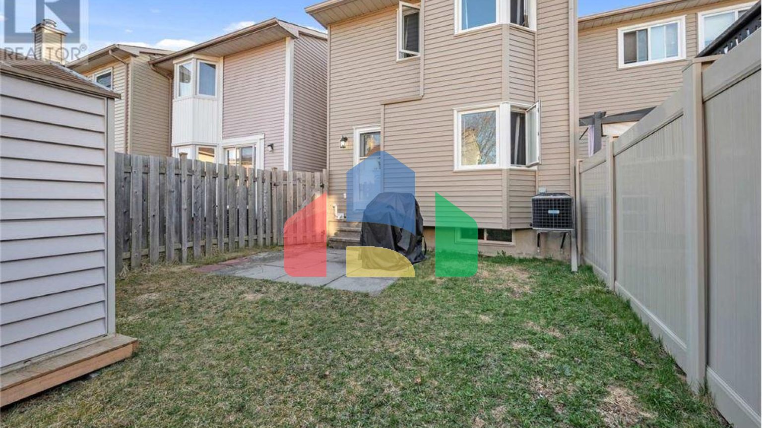 Residential - Single Family Home - Ottawa, Canada - Canada