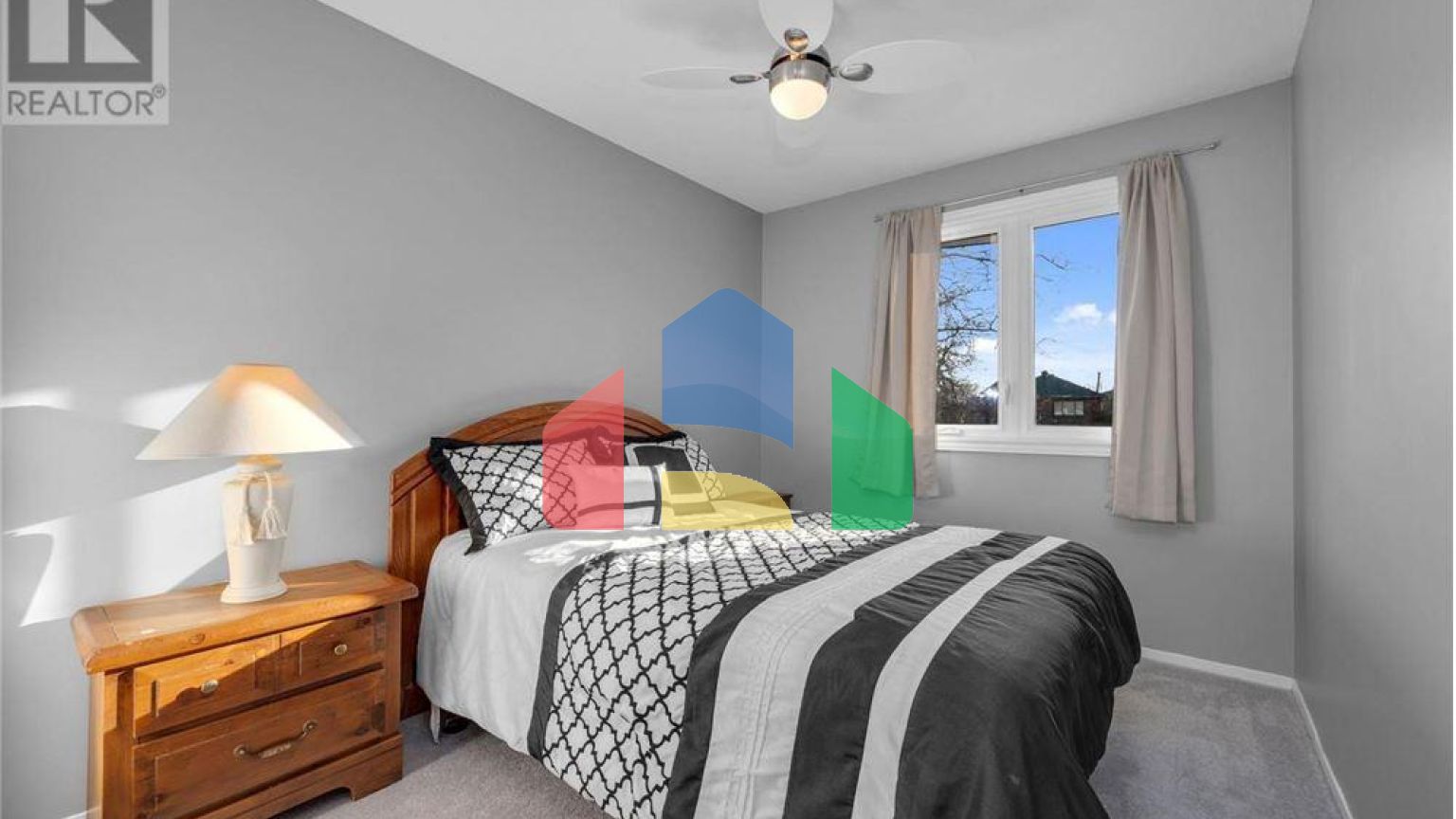 Residential - Single Family Home - Ottawa, Canada - Canada