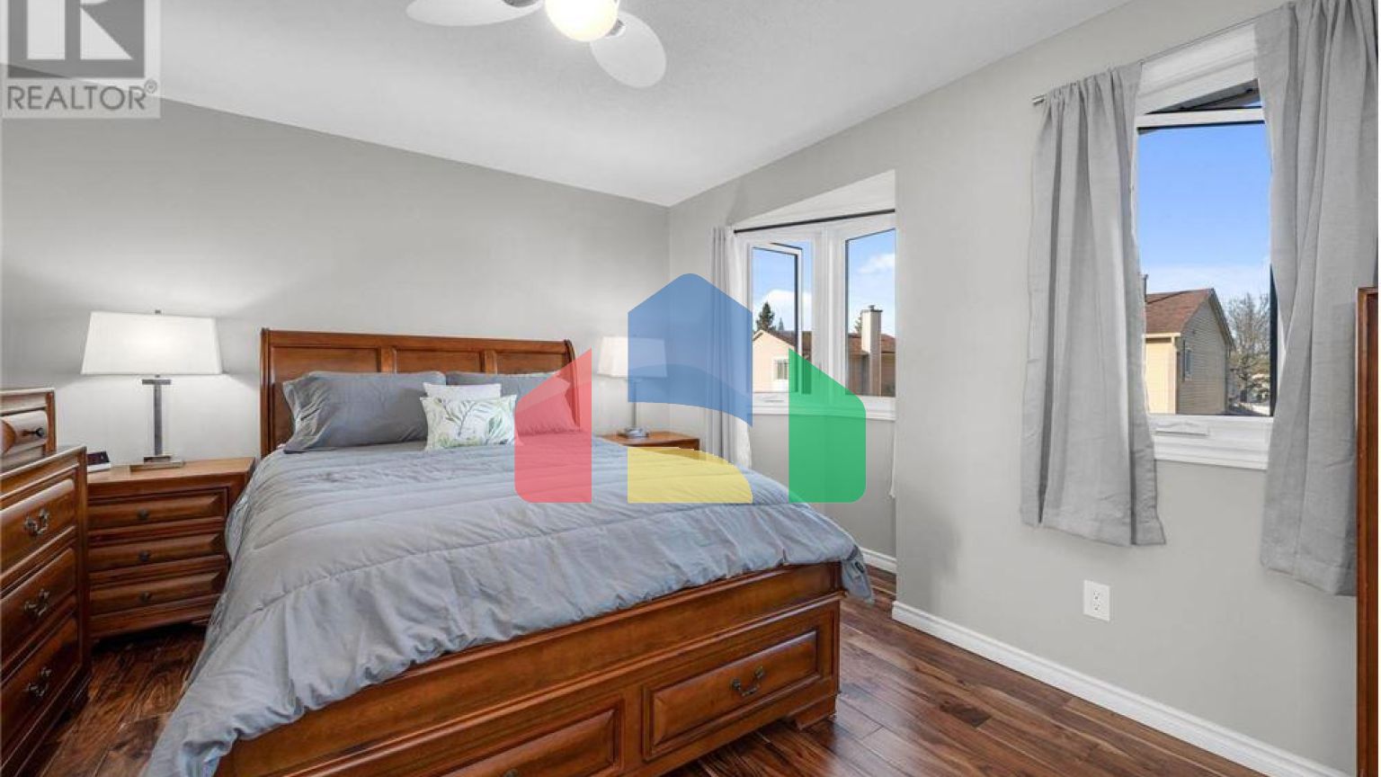 Residential - Single Family Home - Ottawa, Canada - Canada