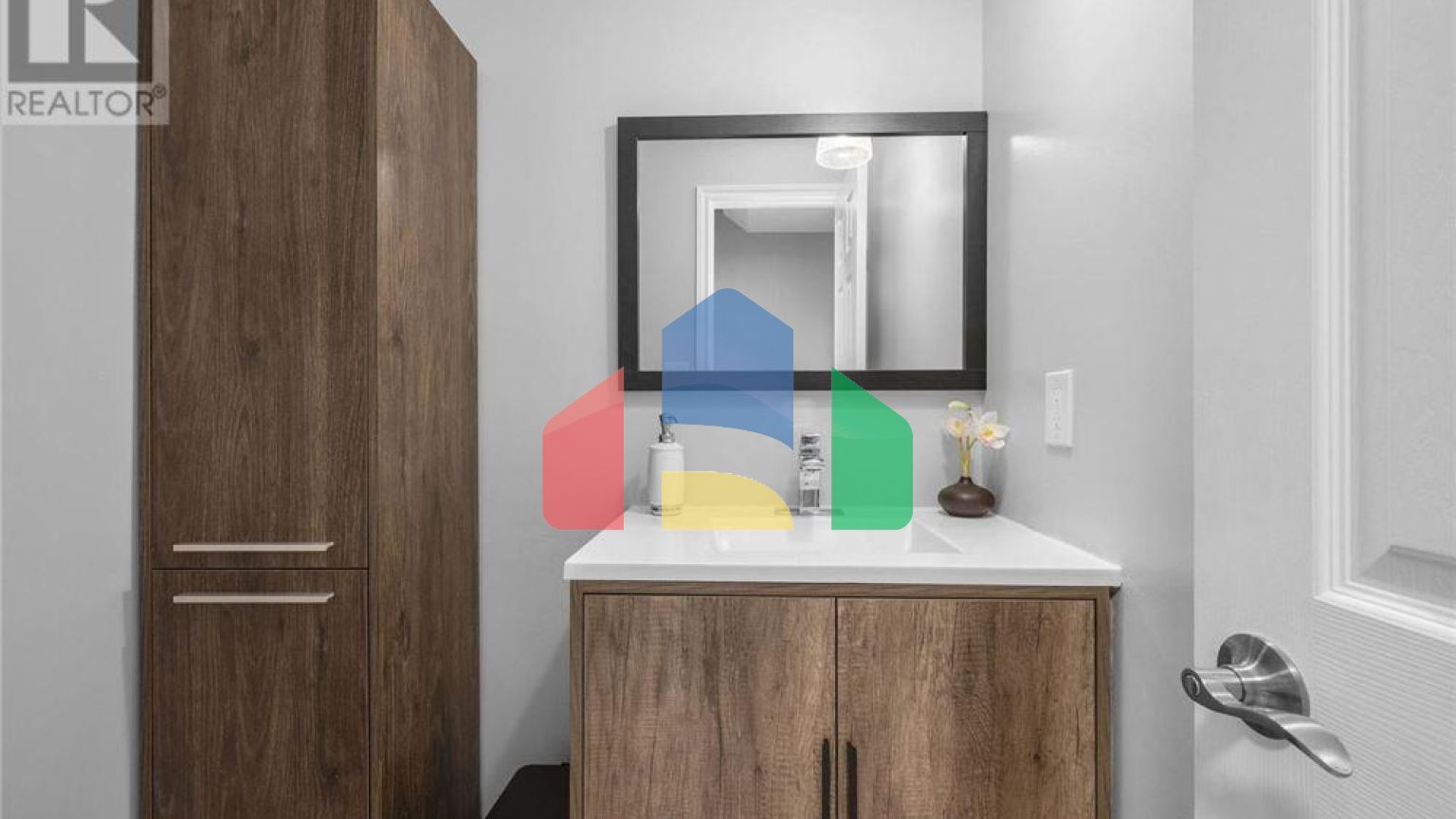 Residential - Single Family Home - Ottawa, Canada - Canada