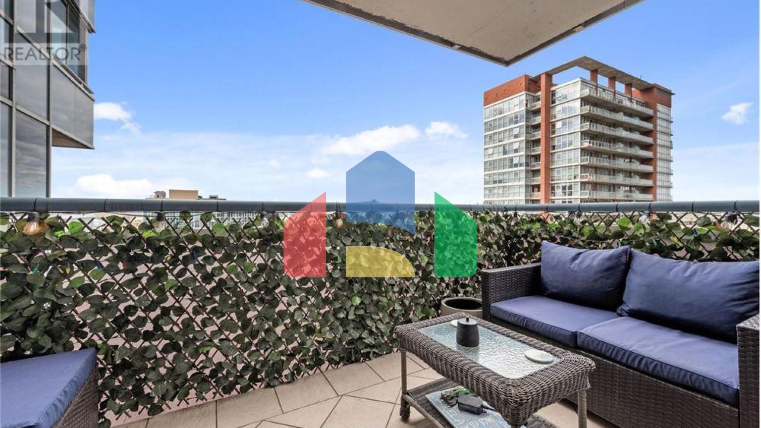 Residential - Condo/Apartment - Ottawa, Canada - Canada