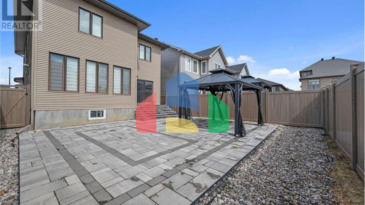 Residential - Single Family Home - Ottawa, Canada - Canada