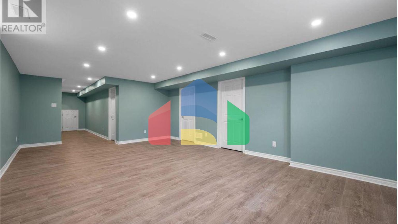 Residential - Single Family Home - Ottawa, Canada - Canada