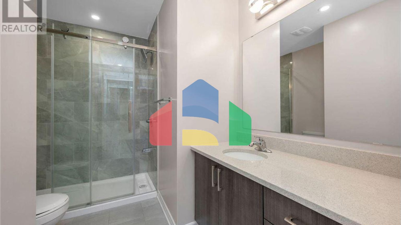 Residential - Single Family Home - Ottawa, Canada - Canada